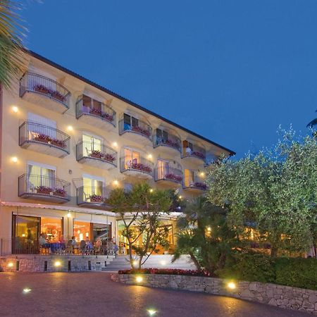 Hotel Galvani Torri Del Benaco Exterior foto