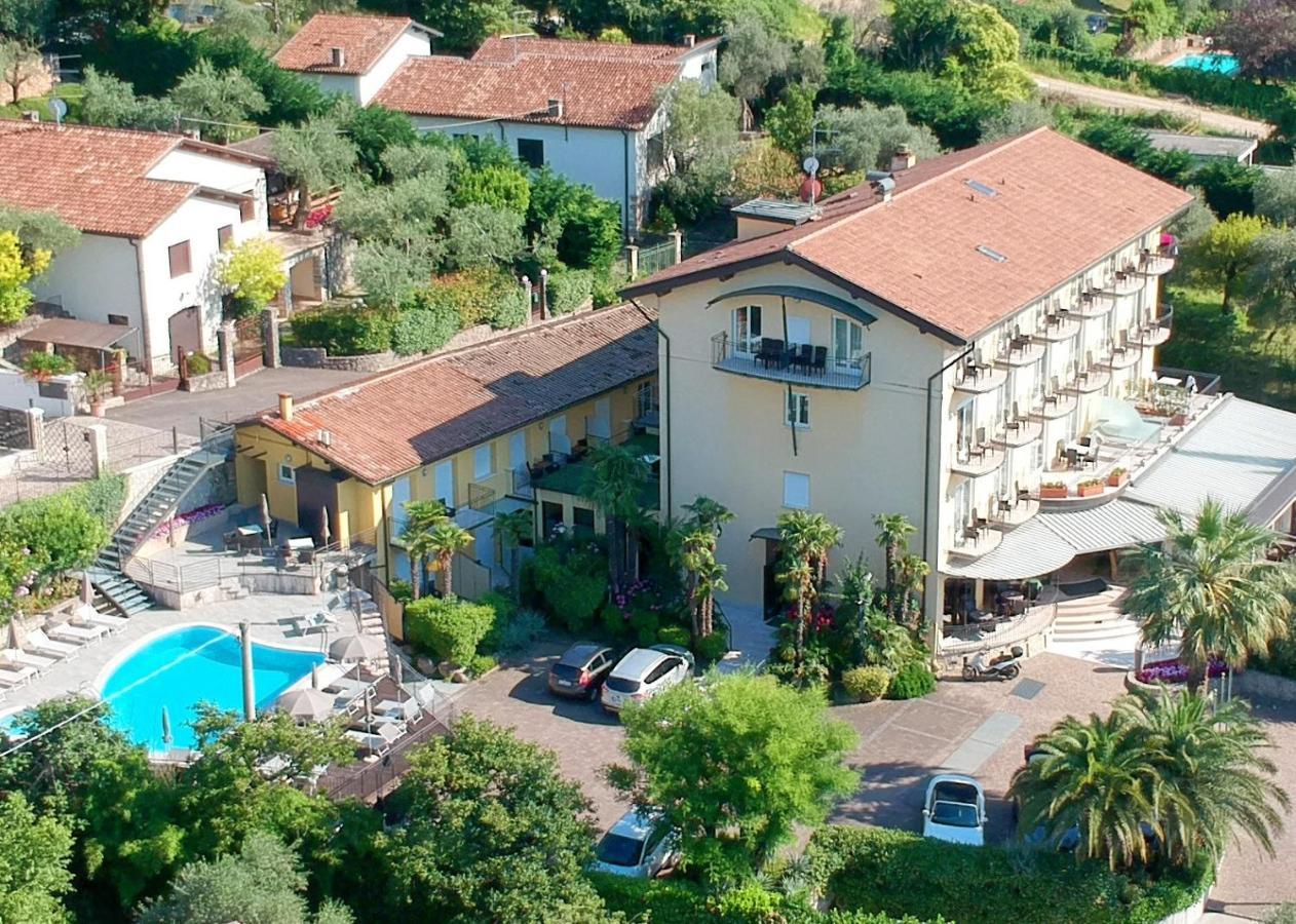 Hotel Galvani Torri Del Benaco Exterior foto