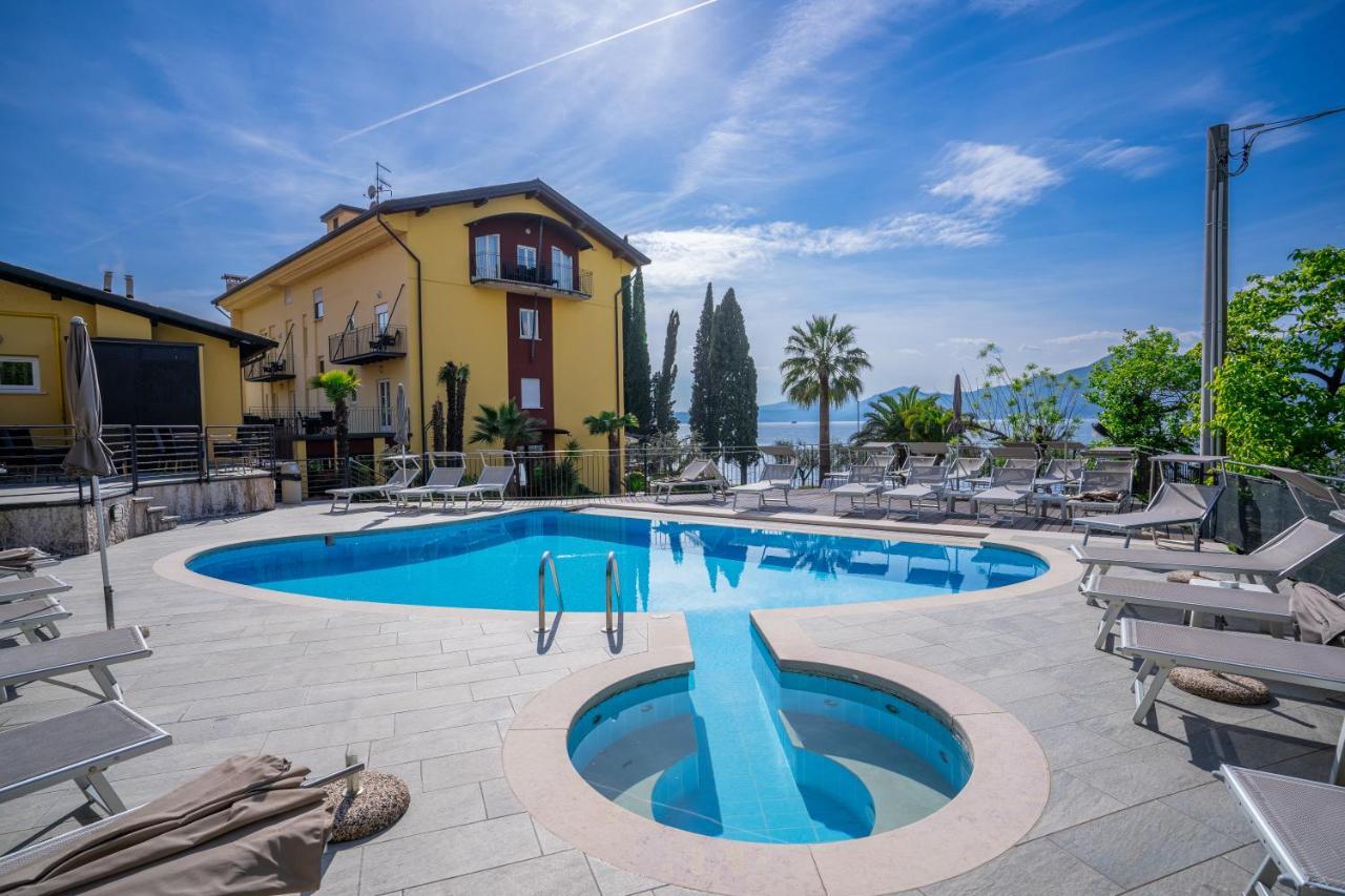 Hotel Galvani Torri Del Benaco Exterior foto