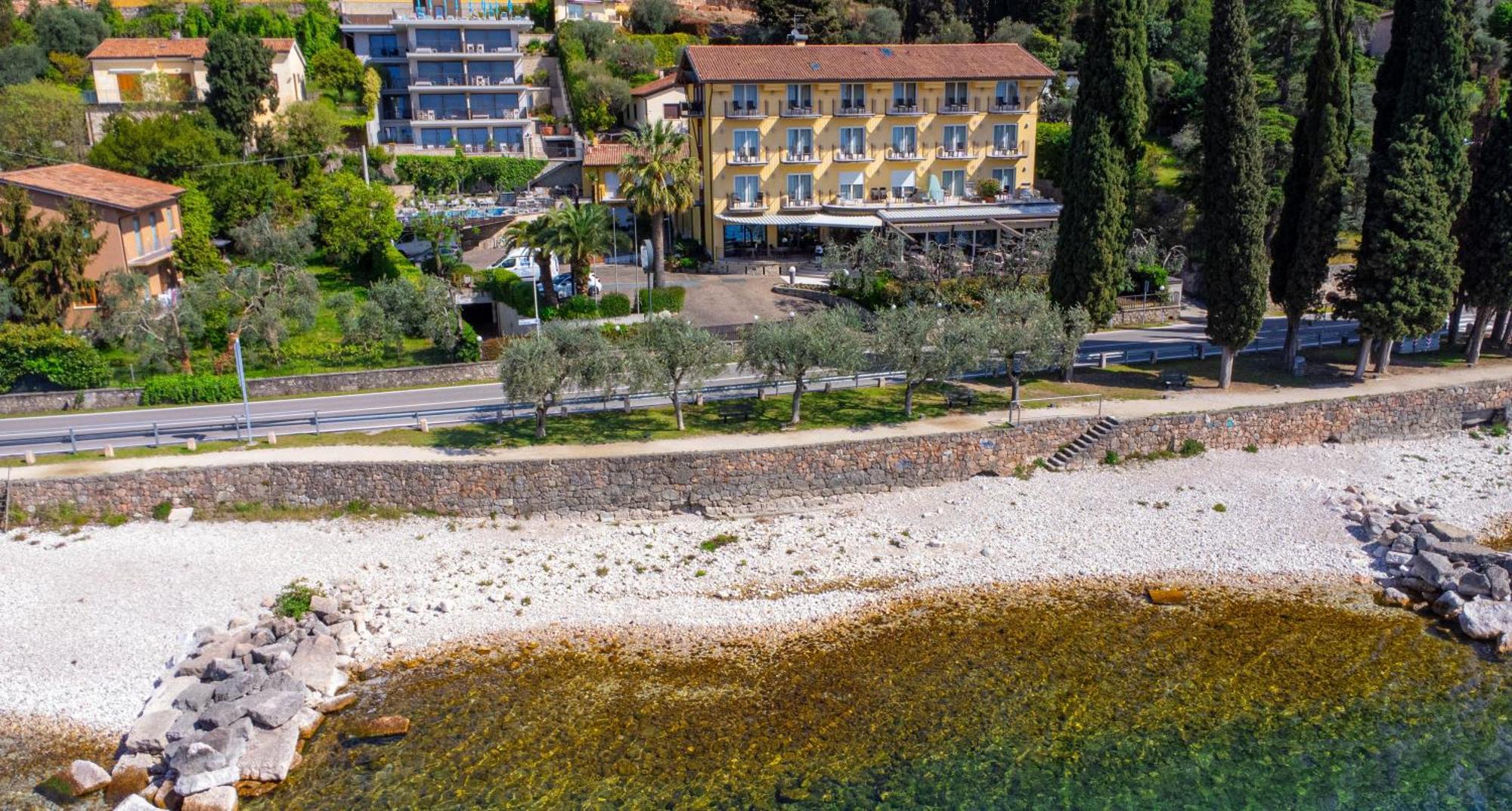 Hotel Galvani Torri Del Benaco Exterior foto